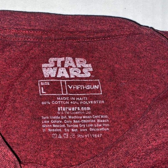 Fifth Sun Star Wars Darth Vader Aura Graphic Large Maroon Short Sleeve Tee Shirt - Picture 4 of 4